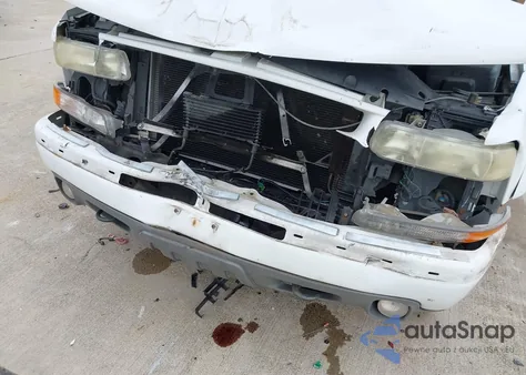 2005 Chevrolet Tahoe Z71 z USA, uszkodzony, nr VIN 1GNEC13T65R268814